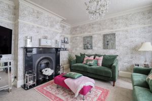 Lounge- click for photo gallery